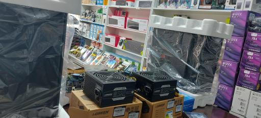 عکس فروشگاه کامپیوتر و ماشین های اداری اصغری 