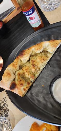 عکس رستوران بین المللی مگریز