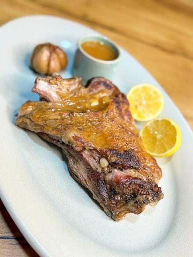 عکس کبابی و رستوران آقاجان