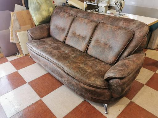 عکس تعمیرات مبل جوان(شیراز) 