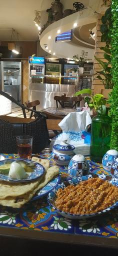 عکس صبحانه زعفران