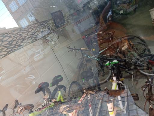 عکس دوخرچه تک سوار