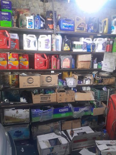 عکس تعویض روغن عطا