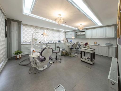 مطب دکتر کاشفی مهر متخصص ایمپلنت