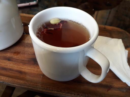 عکس سفره خانه و کافه سنتی رومانس
