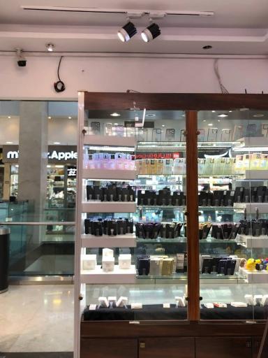 عکس تعمیرات موبایل و لوازم جانبی تهفیکس