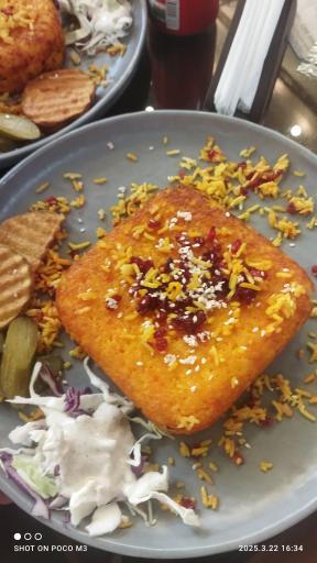 عکس سفره خانه و کافه سنتی رومانس