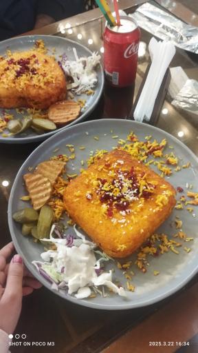 عکس سفره خانه و کافه سنتی رومانس