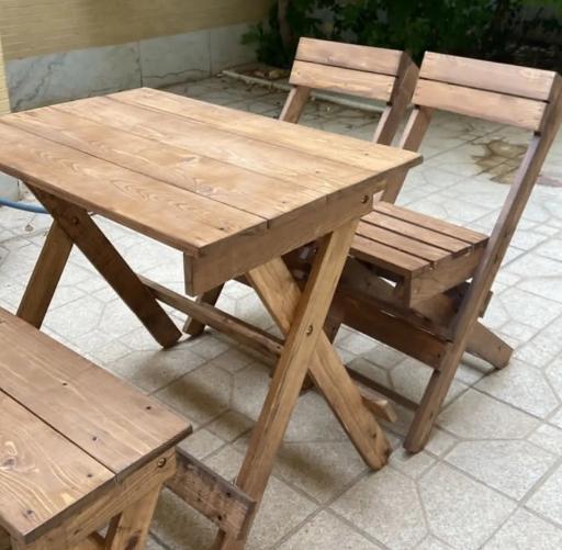 عکس میز و صندلی خوش نشین