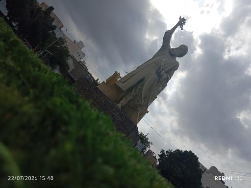 عکس میدان دانش
