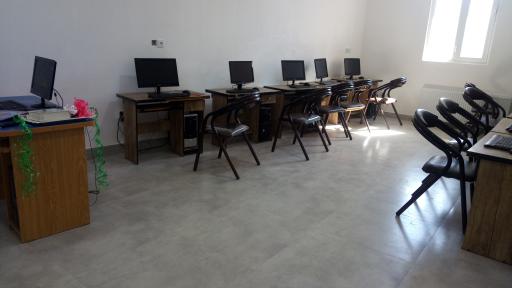 عکس مجتمع آموزشی حکیم