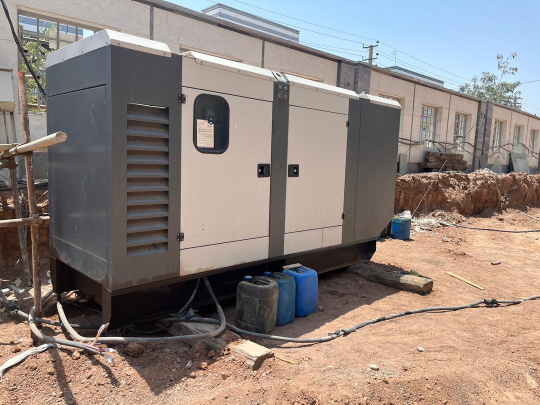 عکس نامدار ژنراتور (کارگاه)