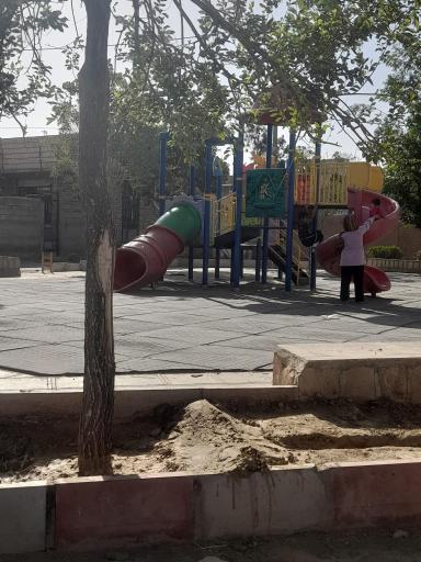 عکس زمین بازی کودکان