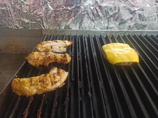 عکس فست فود ملنگو