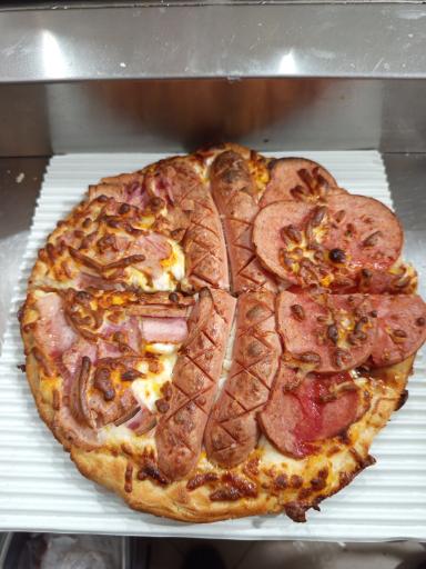 عکس فست فود ملنگو