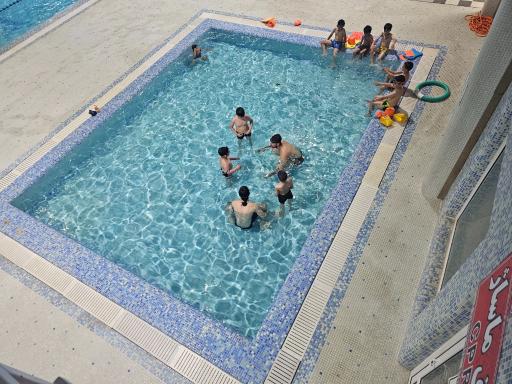 عکس مجموعه ورزشی و استخر نگین تهران