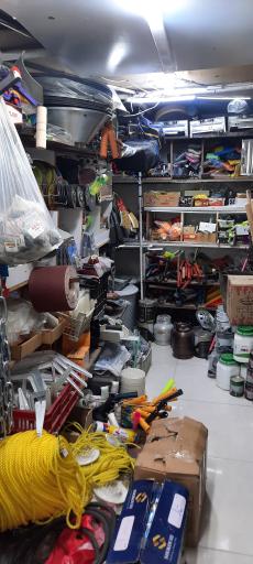 عکس ابزار و لوله مدرن