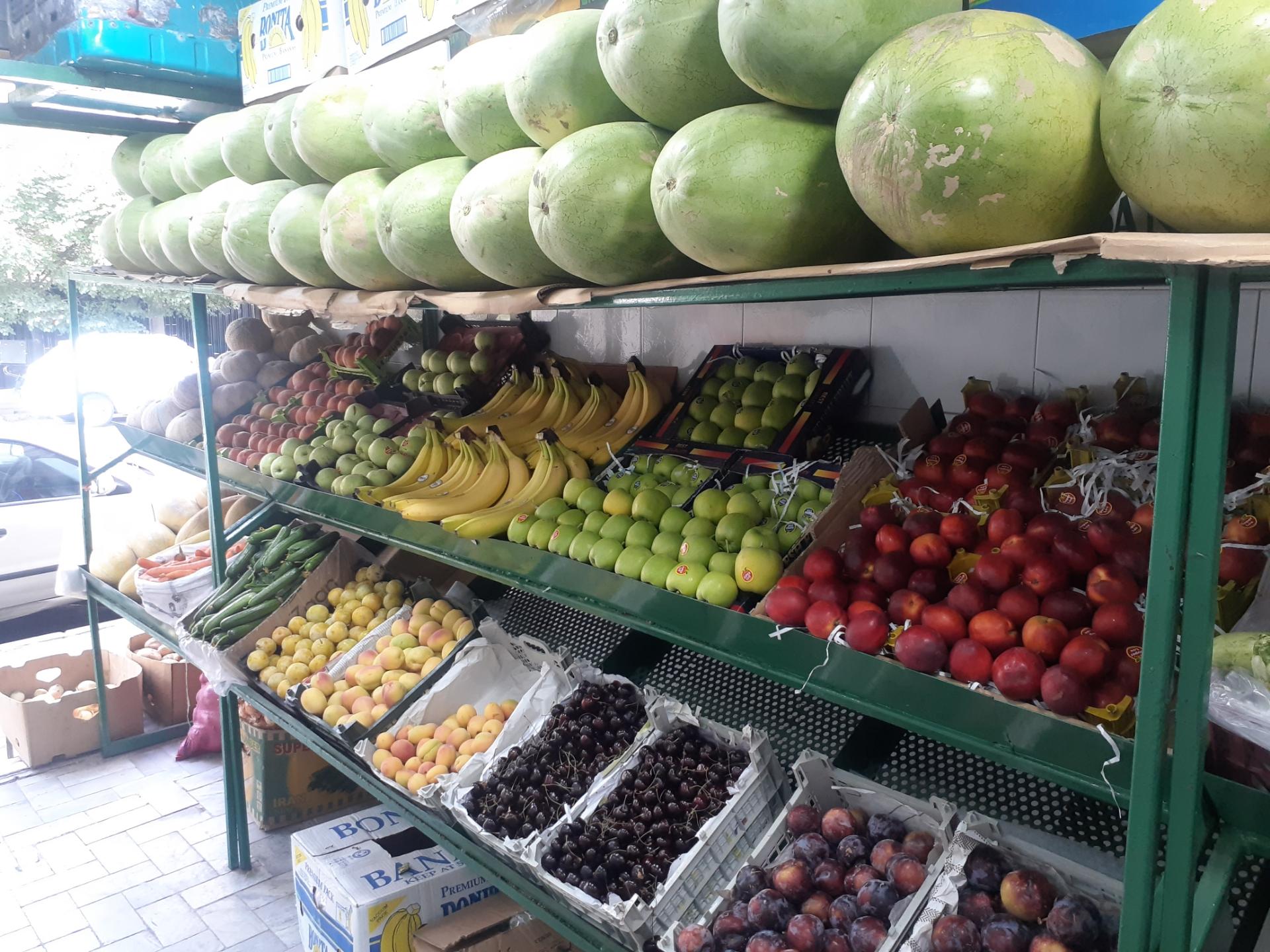 عکس میوه فروشی ونک