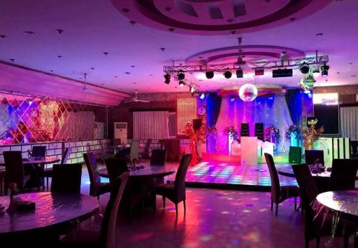 عکس تالار پذیرایی ماه و ستاره