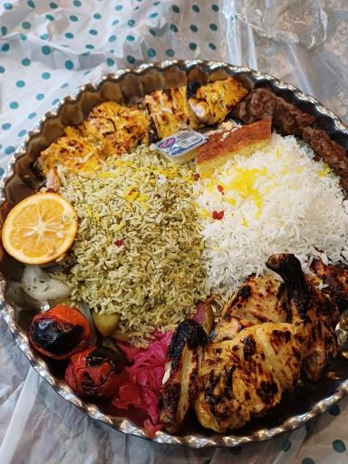 عکس تفریحگاه و رستوران شب های عنبران