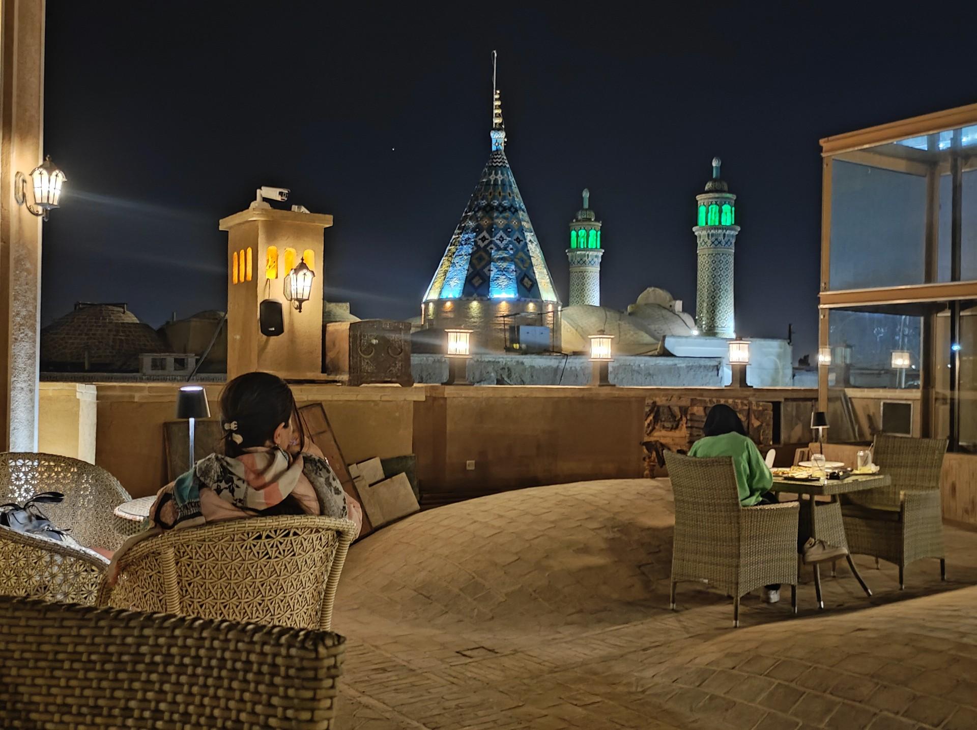عکس کافه باروبام