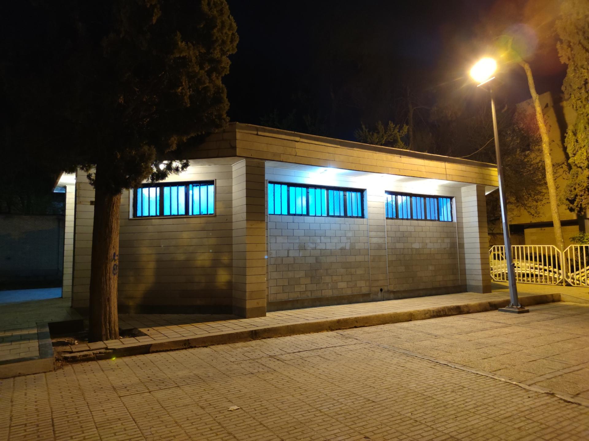 عکس سرویس بهداشتی باغ ملی