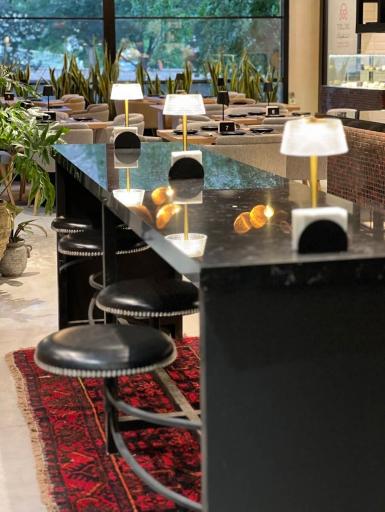 عکس کافه رستوران دلیست