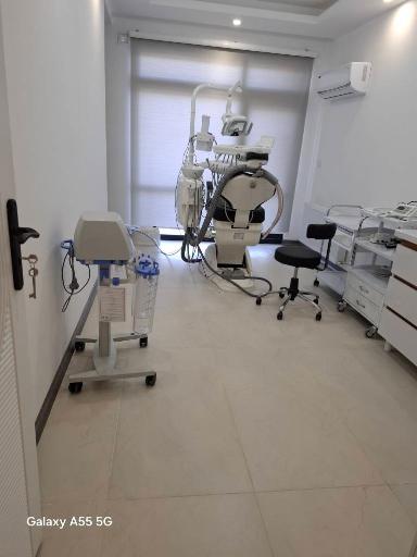 عکس دکتر سجاد پورکاوه (جراح لثه و ایمپلنت)