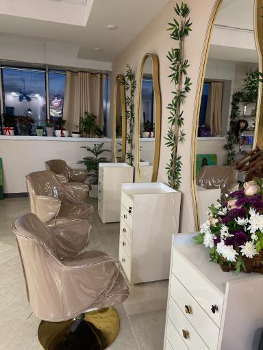عکس سالن و آکادمی زیبایی شکییارا