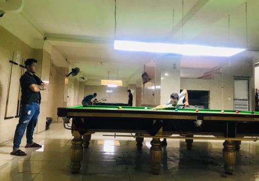 عکس باشگاه بیلیارد