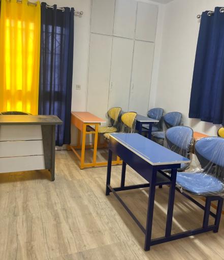 عکس دبستان غیردولتی پسرانه آرین پویا 