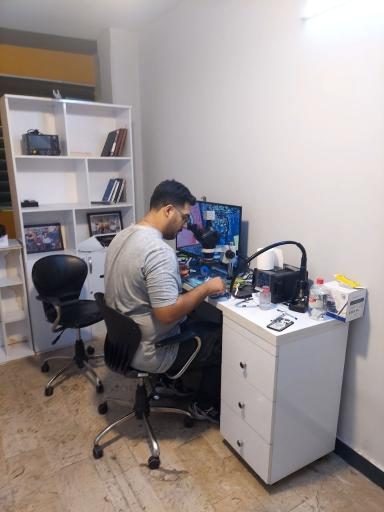 عکس آموزشگاه تعمیرات موبایل آناتل 