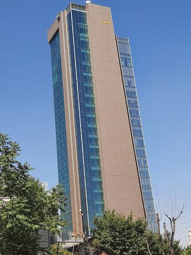 عکس ساختمان بانک ملی ایران