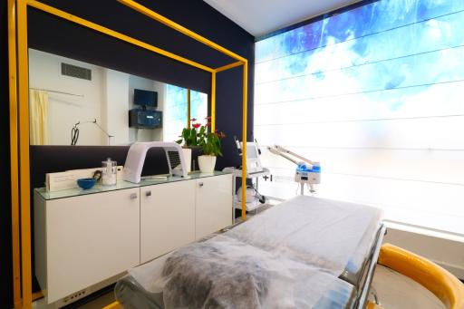 عکس مطب دکتر آکو حمزه‌ای