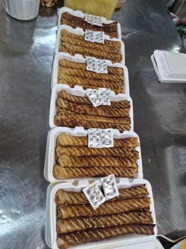 عکس تهیه غذای اقتصادی شمسا