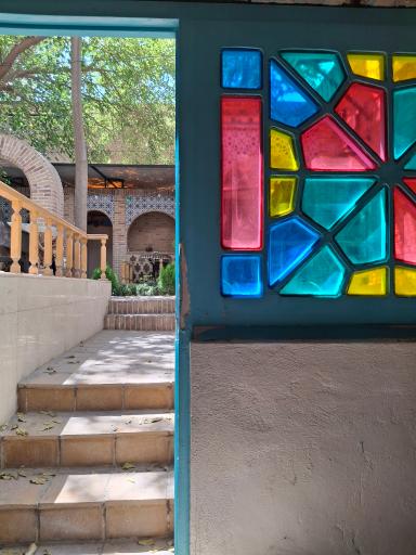 عکس کافه کتاب آبگینه