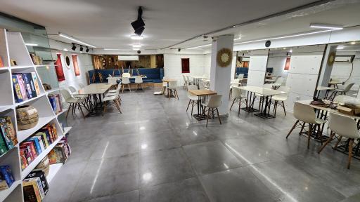 عکس کافه سیلک (شعبه فاطمی)