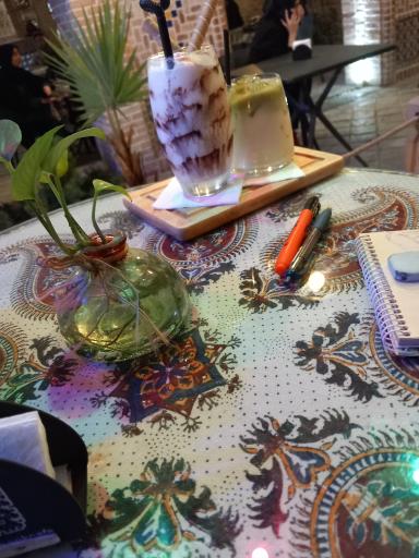 عکس کافه کتاب انتظار