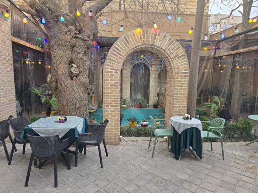 عکس کافه کتاب انتظار