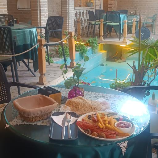 عکس کافه کتاب انتظار