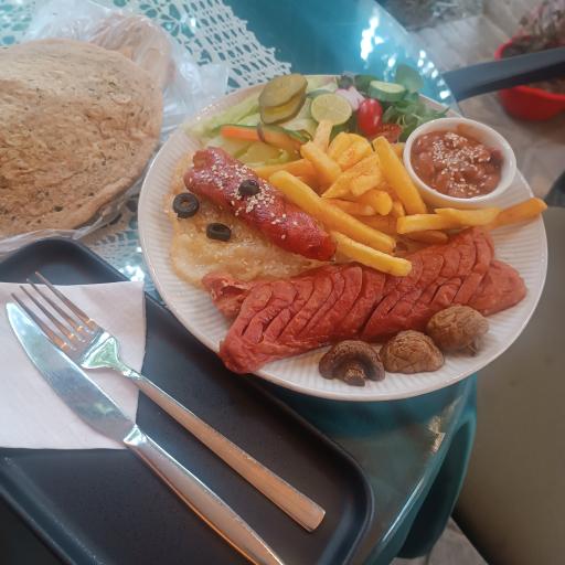 عکس کافه کتاب انتظار