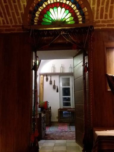 عکس کافه قناری