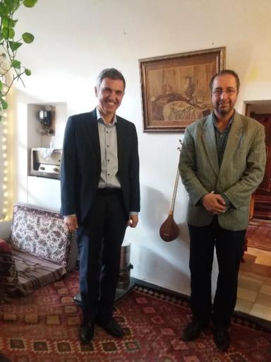 عکس کافه قناری