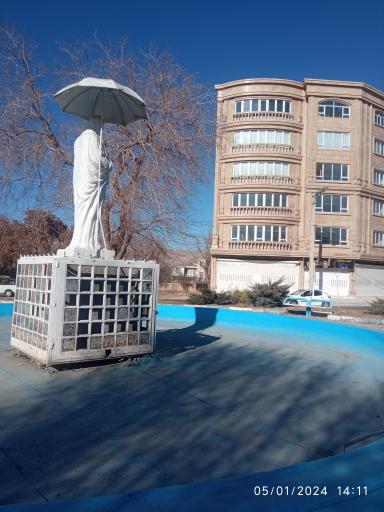 عکس میدان مادر