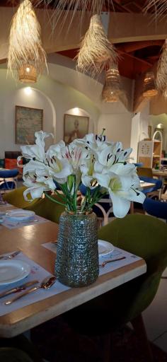 عکس رستوران گیلکی بهزاد