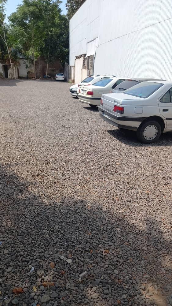 عکس پارکینگ بازار بزرگ