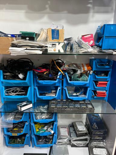 عکس گروه رایانه ای ارمغان