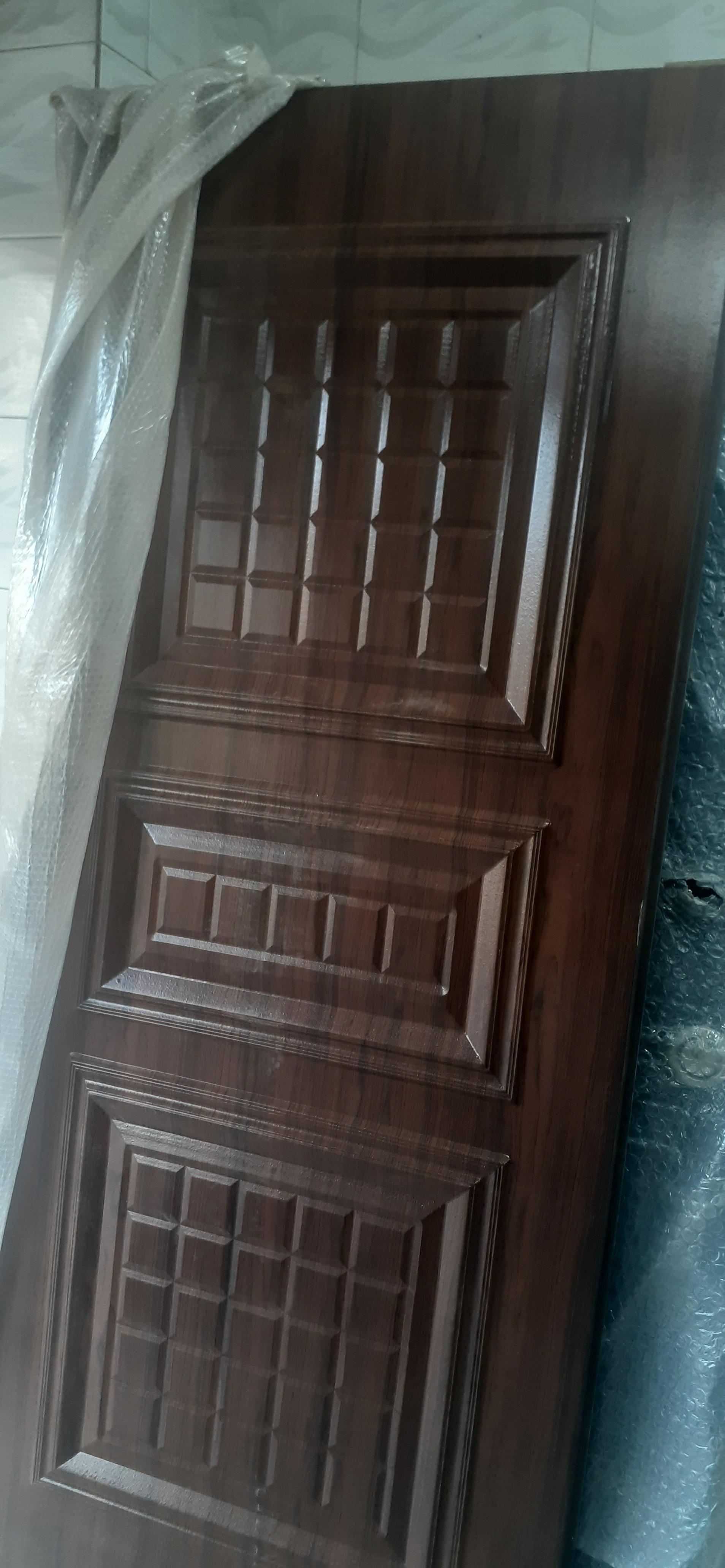 عکس درب ضد سرقت و درب چوبی دژ