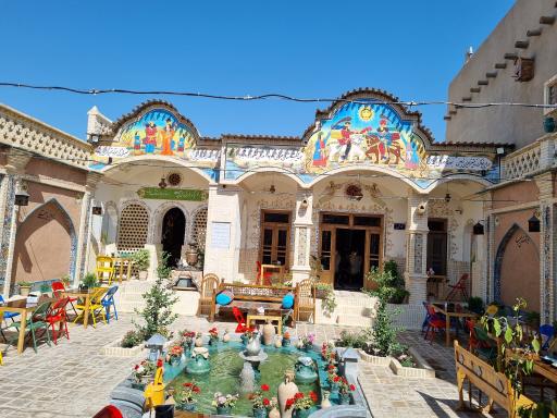 عکس عمارت حاجی اقا