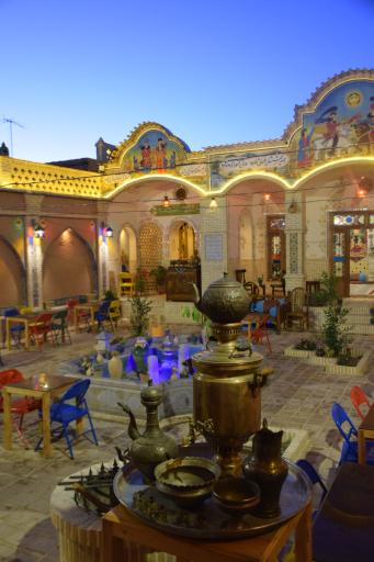 عکس عمارت حاجی اقا